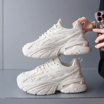 2023 Beyaz Ayakkabı Kadın Sneakers Nefes kadın spor ayakkabı Açık Yürüyüş Daireler Kadın Bahar rahat ayakkabı Bayan Spor Ayakkabı