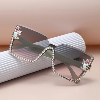 2023 Lüks Güneş Gözlüğü Kristal Kadınlar Marka Tasarımcısı Vintage Y2k Büyük Boy güneş gözlüğü Bayanlar Gözlük Moda Güneş Cam