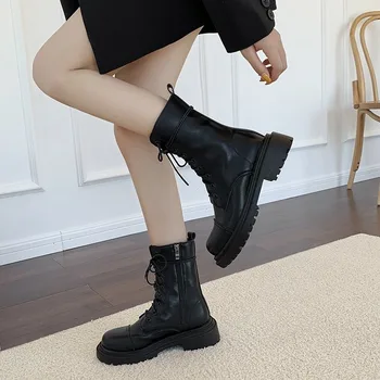 2023 Marka Ayakkabı Kadın Çapraz bağlı bayan Botları Moda Yan Fermuar günlük çizmeler Kadınlar Yeni Yuvarlak Ayak Orta Buzağı Ayakkabı Kadınlar için
