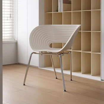 Bahçe Modern Sandalyeler Yemek Beyaz Sırt Desteği Taşınabilir Açık Sandalyeler Restoran Metal Makyaj Meubles De Salon Modern Mobilya