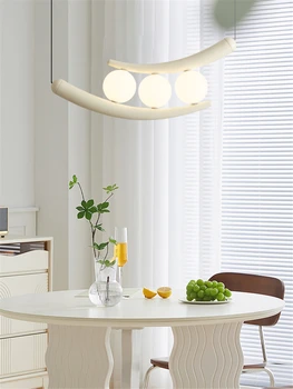 Iskandinav basit yemek odası Bar sayacı kolye ışık Modern üç kafa cam küre Café sanat tasarım LED iç dekor kolye lamba