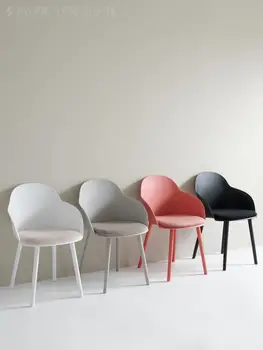 İskandinav Yemek Sandalyesi Ev Plastik sırtlı sandalye Modern Minimalist Yumuşak Çanta Koltuk Net Ünlü Makyaj Koltuğu Müzakere Masa