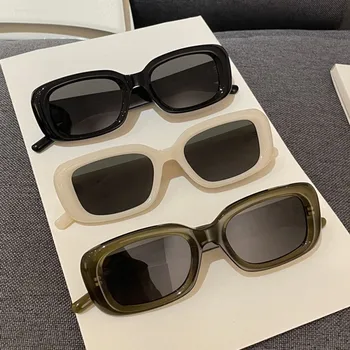 Klasik Beyaz Dikdörtgen kadın Güneş Gözlüğü 2023 Yeni Moda Küçük Retro Erkekler Marka Tasarımcısı Kare güneş gözlüğü Kadın Gözlük