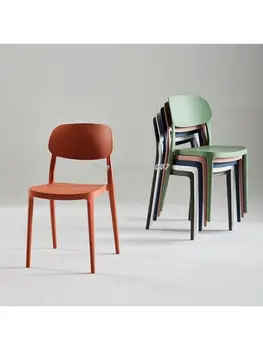 Modern basit plastik sandalyeler, ev sırtlıkları, tabureler, yetişkin yemek masaları, sandalyeler, restoranlar ve