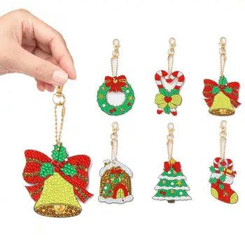 Noel Anahtarlık Dıy Boyama Anahtarlık Noel suni elmas anahtarlık Seti 6 Sevimli Çan Ağacı Çorap Tasarımları Dıy Sahte Çocuklar için