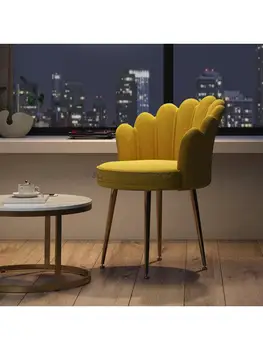 Nordic ışık lüks ıns sandalye net kırmızı makyaj koltuğu tırnak geliştirme tabure basit ev oturma odası yemek sandalyesi geri