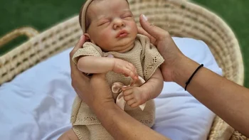 NPK 19 inç Yeniden Doğmuş Bebek Bebek Zaten Boyalı Bitmiş Uyku Romy Bebek Bebek Gerçekçi Yumuşak Dokunmatik 3D Cilt El Çekme Saç