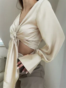 Otoriter Saten V Yaka Bandaj Gömlek Beyaz Kadın Moda Yüksek Bel Dantel-Up Kırpma üst Yaz 2023 Streetwear Casual Kadın Bluz