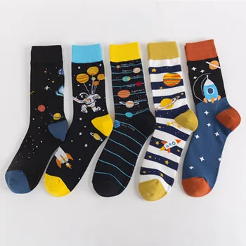 Renkli Çorap 5 Pairs Orta Yüksek Tüp Pamuk Çorap Evren Desen Kişilik Moda erkek Çorapları Toptan