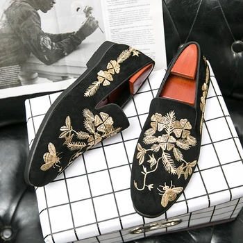 Süet Altın Nakış Çiçek Iş rahat ayakkabılar Loafer'lar erkek ayakkabısı Moda Siyah Taklit Ücretsiz Kargo Sapatos Para Hombre