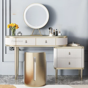 Tasarımcı makyaj masası ışık Lüks Makyaj Kombinasyonu Ayna Makyaj Dışkı Ev yatak odası mobilyası Dresser Masa Seti