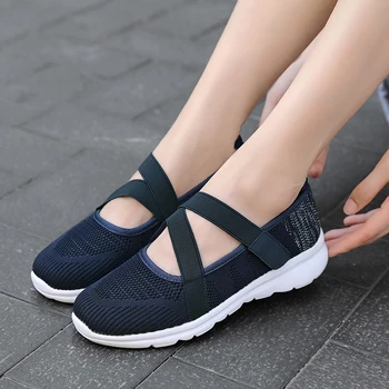 Yaz Kadın Örgü Yürüyüş Spor Ayakkabı Slip-On Spor Spor Hafif Rahat Nefes Siyah ayakkabı Büyük Boy 35-42
