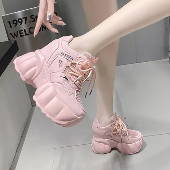 Yaz Nefes Örgü Ayakkabı 10CM Gizli Topuklu Bahar Yüksek Platformu Beyaz Spor Baba Ayakkabı Kadın Takozlar Rahat Tıknaz Ayakkabı