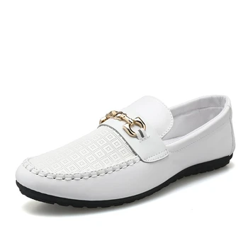 Yeni Hakiki Deri Erkek rahat ayakkabılar Sonbahar Erkekler Rahat sürüş ayakkabısı Nefes Trend Çok Yönlü Yumuşak Taban Basit Loafer'lar