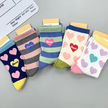 Yeni Kadın Çorap Sevimli Aşk Kalp Baskı Çorap Pamuk Harajuku Vintage Mutlu Kadın Nokta Kalp Kawaii Sox Beyaz Pembe Ekip Çorap