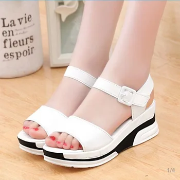Yüksek topuklu sandalet kadın Yaz 2023 Yeni Platform Burnu açık Takozlar Topuk Beyaz Sandalet Takozlar Ayakkabı Kadınlar için moda ayakkabılar