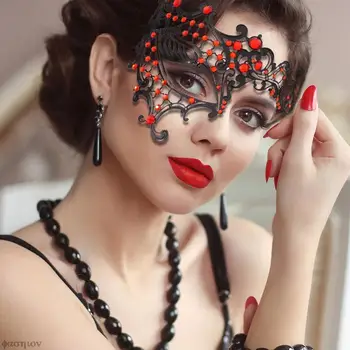 Çin Tarzı Metal Kakma Kırmızı Elmas Ultra İnce Doğum Günü Partisi Moda Seksi Göz Maskesi Dans Performansı Yarım Yüz Prenses Maskesi