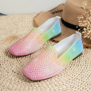 2023 Yeni Moda Tasarım Bayan Ayakkabıları Lüks Taklidi Düz Loafer'lar Örme Nefes Kayma rahat ayakkabılar Sığ Tekne Ayakkabı